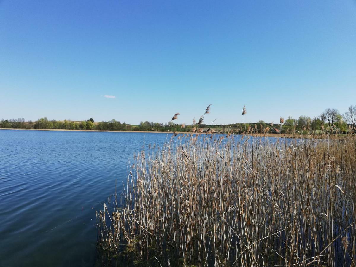 Dom nad jeziorem w Chłopowie Chlopowo  Zewnętrze zdjęcie